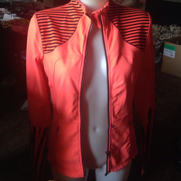 Running Jacket🚨sale🚨