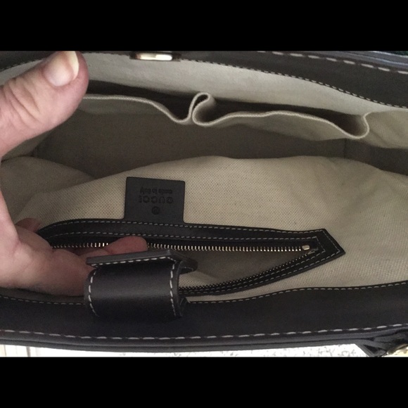 AUTHENTIC GUCCI "MAYFAIR GG ORIGINAL" 👜HOST PICK - Picture 3 of 4