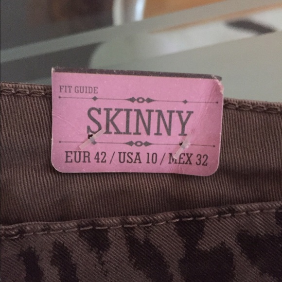 NWT ZARA ANIMAL PRINT SKINNY JEANS - Picture 3 of 4