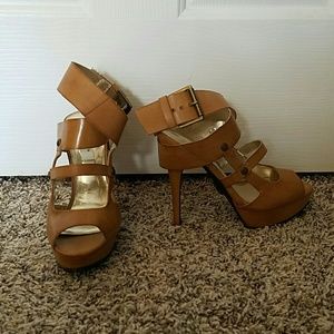 Simply Vera Heels size 7