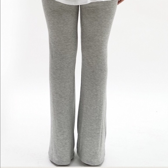 Moreno Gray Flare Leggings - Picture 3 of 6