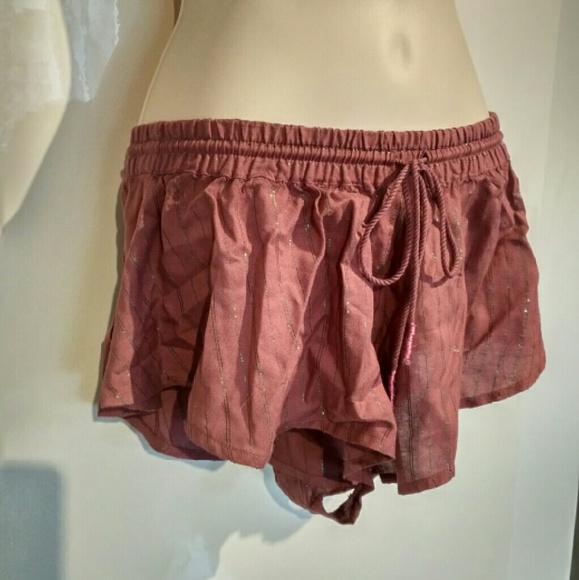 UO Flutter Shorts Maroon/Metallic Sparkle Size XS - Picture 2 of 4