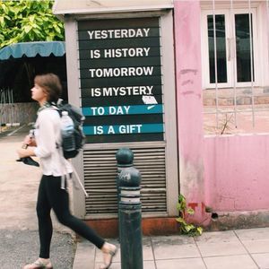 Meet your Posher, Dana