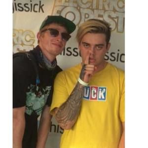 Meet your Posher, Torin