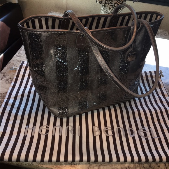Henri Bendel bag