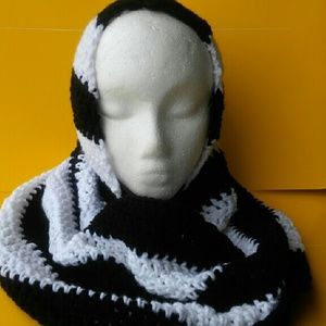 Crocheted scarf hoodie