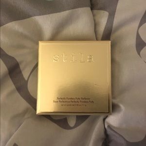 Stila perfectly poreless putty perfector