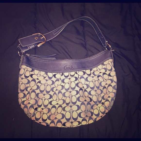 Coach Purse in need of more love 💙💙