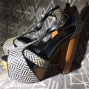 Jessica Simpson Platforms