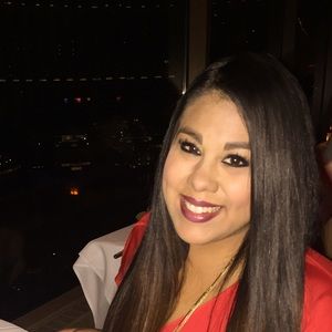 Meet your Posher, Alexandra