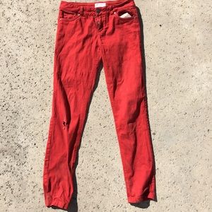 Red skinny jeans!!