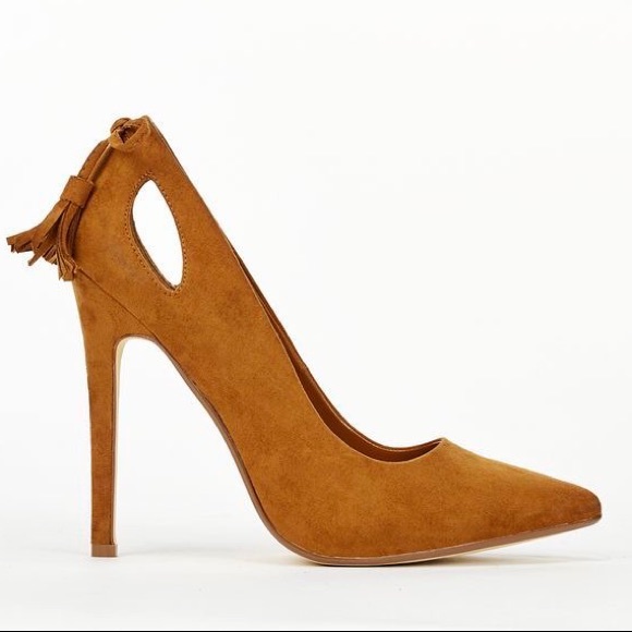 NEW! Sexy Faux Suede Pumps