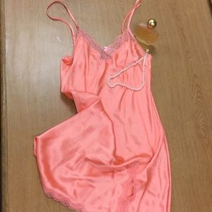 Victoria's Secret Chemise🌷