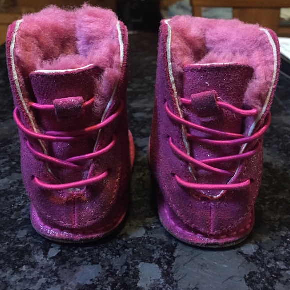 Toddler Girl Ugg Boots - Picture 3 of 4