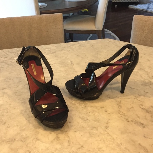 Max Studio Pumps