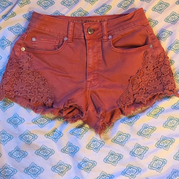 AEO  hi-rise festival shorts - Picture 1 of 3