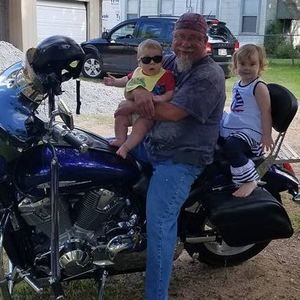 Meet your Posher, Samuel kenney