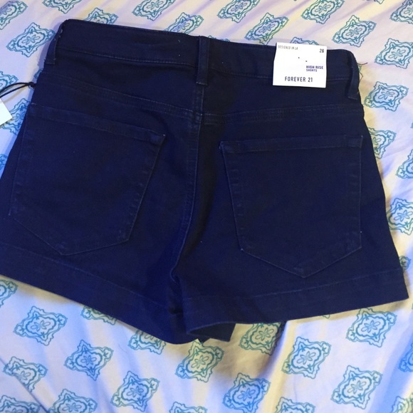 Forever 21 High Rise shorts - Picture 3 of 3
