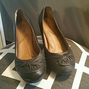 Black Comfort SoftShoe Heels