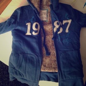 Aero zip up in perfect condition.