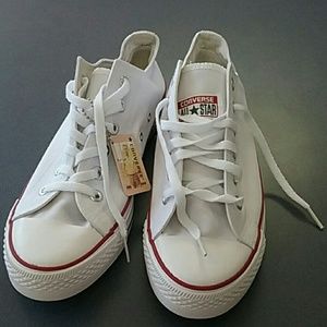 White All Star Converse