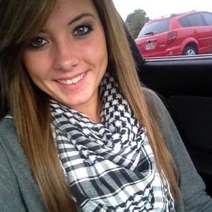 Meet your Posher, Allyson