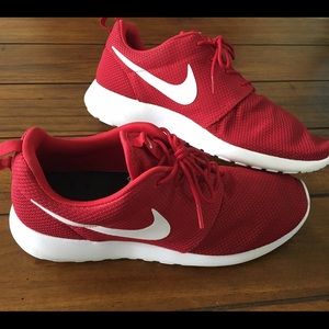 Red Nike Roshes