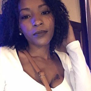 Meet your Posher, Sade