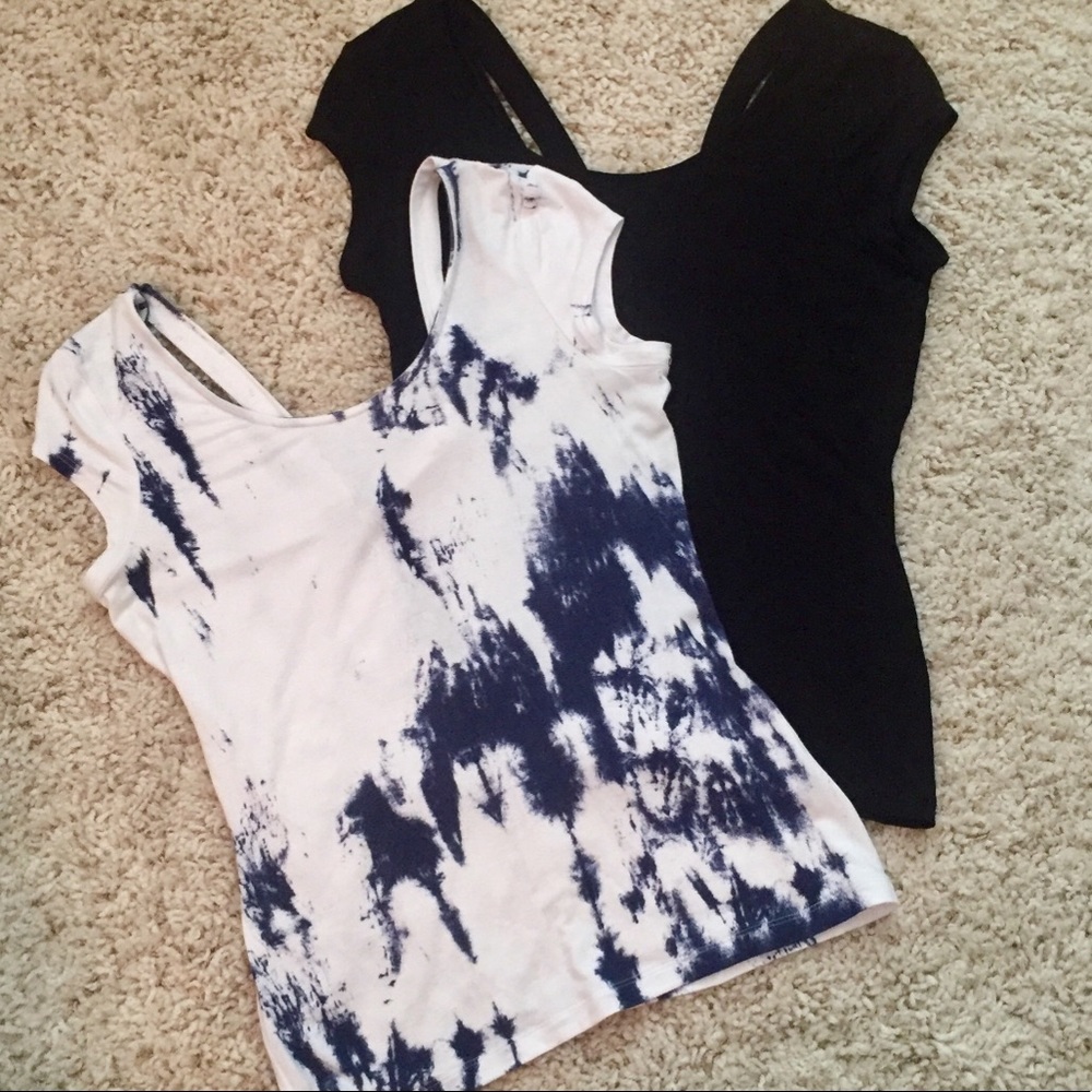 🔥NWOT Guess SEXY BACK Cap sleeve Tee