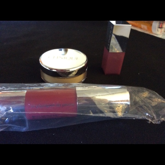 CLINIQUE LOT REDNESS RELIEF BLUSH EYE MAKEUP NAIL - Picture 2 of 4