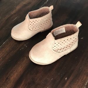 Crazy 8 booties shoes toddler 4