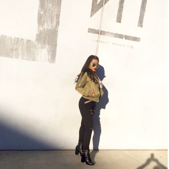 Olive green bomber jacket - Picture 2 of 4