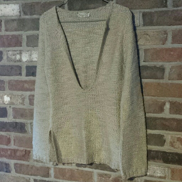American Rag V neck sweater