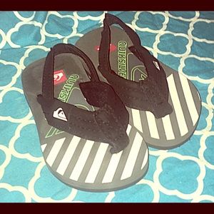 New Quicksilver Infant Flip Flops - size 6