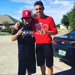 Meet your Posher, Devin