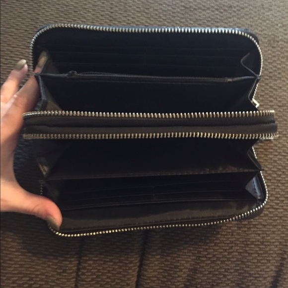 Wallet - Picture 3 of 3