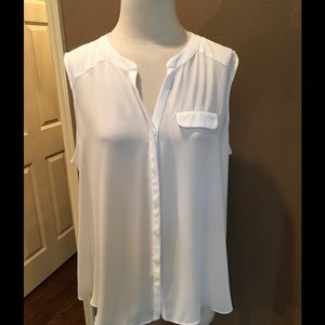 Plione white  xl sleeveless blouse w faux pocket