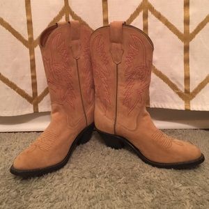Authentic cowboy boots from Nashville, Tennessee!