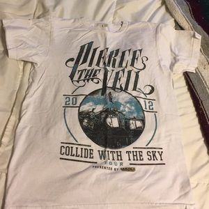 🎉ONE DAY SALE🎉Pierce the Veil concert tee