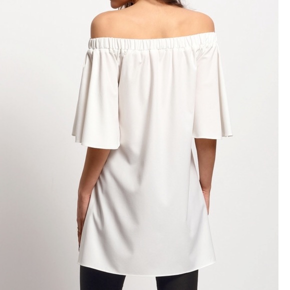 πLAST ONE πNWT Bell Sleeve OTS Split Blouse - Picture 2 of 4