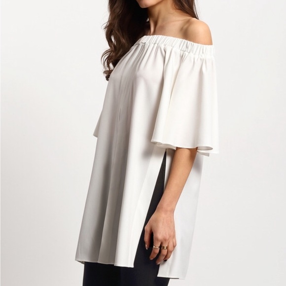 πLAST ONE πNWT Bell Sleeve OTS Split Blouse - Picture 3 of 4