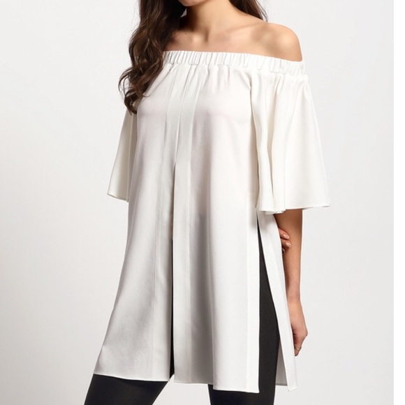 πLAST ONE πNWT Bell Sleeve OTS Split Blouse - Picture 4 of 4