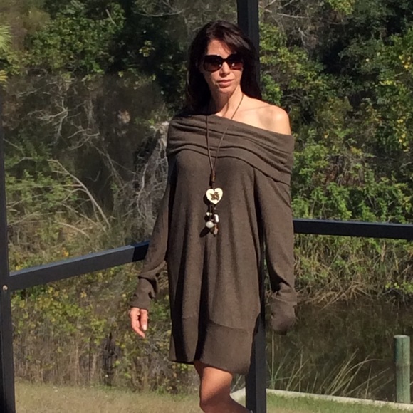 📣 Liquidation 📣 Long Tunic or Dress Medium Only - Picture 2 of 4