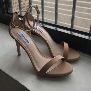 NWOT Steve Madden "Stecy" Heels in Natural