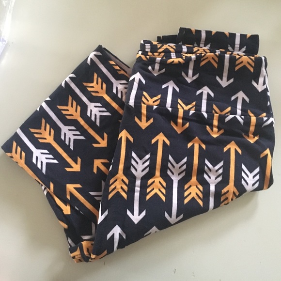 LuLaRoe Leggings OS NWT Arrrows NEW ✨UNICORN✨