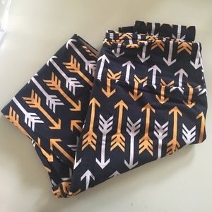 LuLaRoe Leggings OS NWT Arrrows NEW ✨UNICORN✨