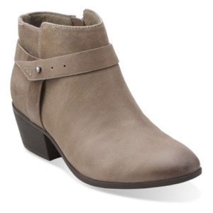 SALE!! Clarks, Boylan Dawn, suede boots.