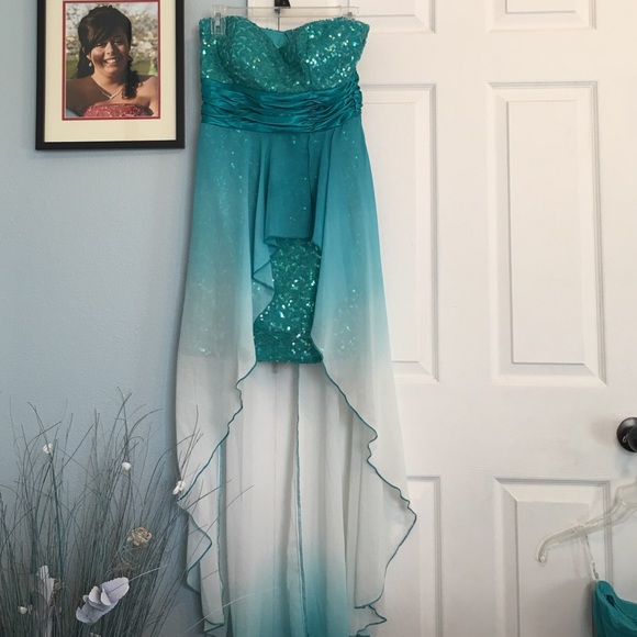 Beautiful homecoming/evening gown