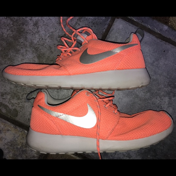 Nike Roshe sneakers