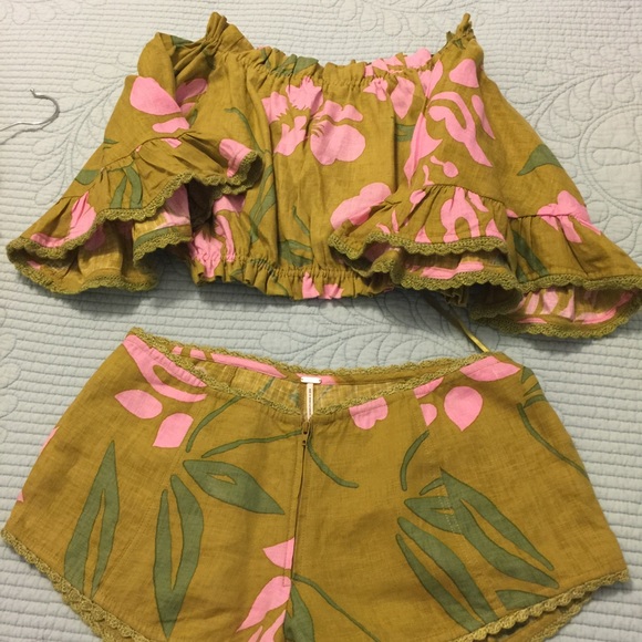 Free people crop top & shorts